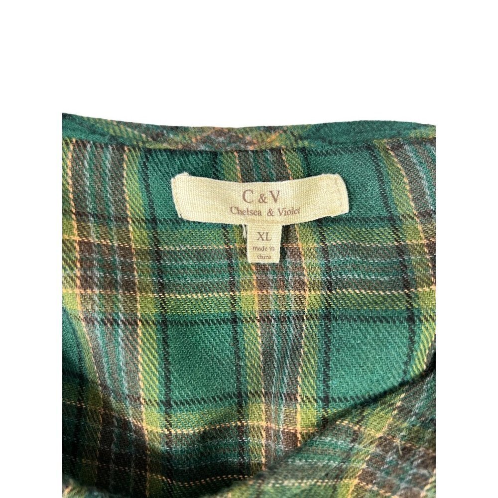 Chelsea & Violet Women's Green Plaid Flare Crop Top - Picture 3 of 7